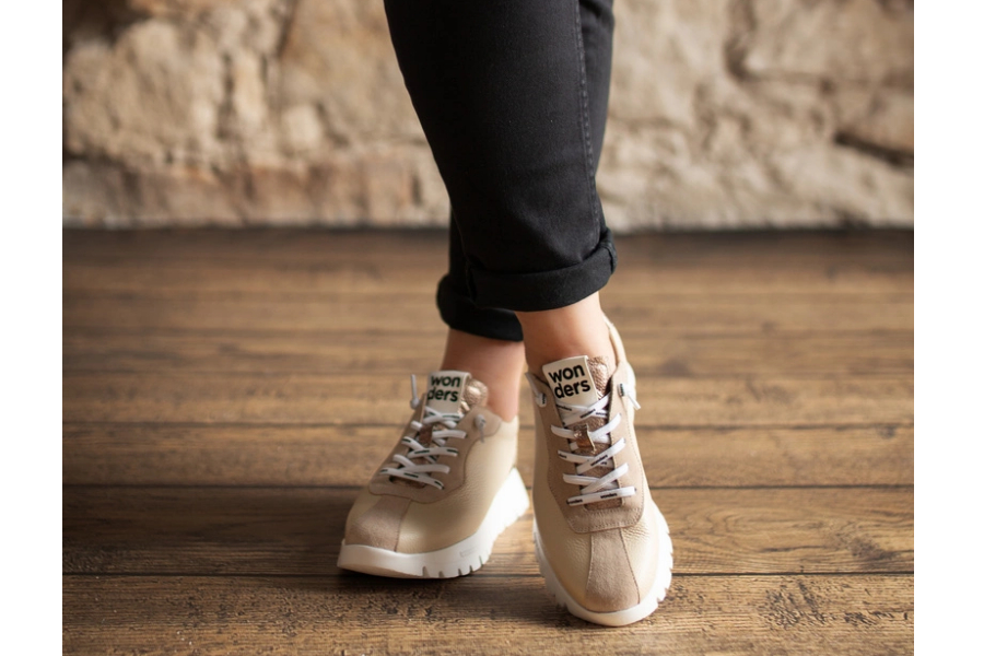 Sneakersy Wonders z nowej kolekcji – które wybrać do codziennego chodzenia, a które do eleganckich stylizacji?