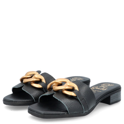 Skórzane klapki z ozdobą - OH! MY SANDALS 5348 CZARNE