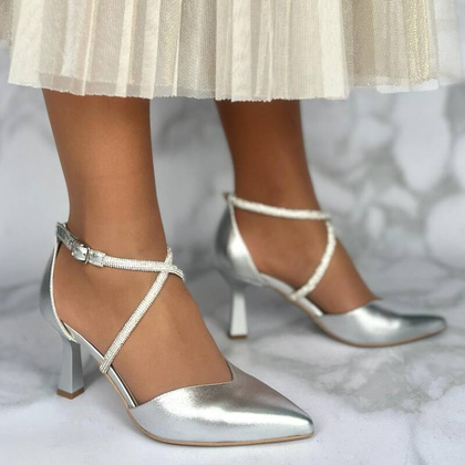 Szpilki ślubne z błyszczącymi paseczkami - KOTYL 3713 SREBRNE