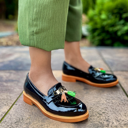 Skórzane mokasyny na kontrastowej podeszwie - TYMOTEO A1002 CZARNE+POMARAŃCZ