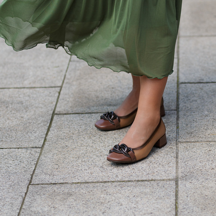 Hiszpańskie czółenka z klamrą - HISPANITAS CHI254349 BRĄZOWE