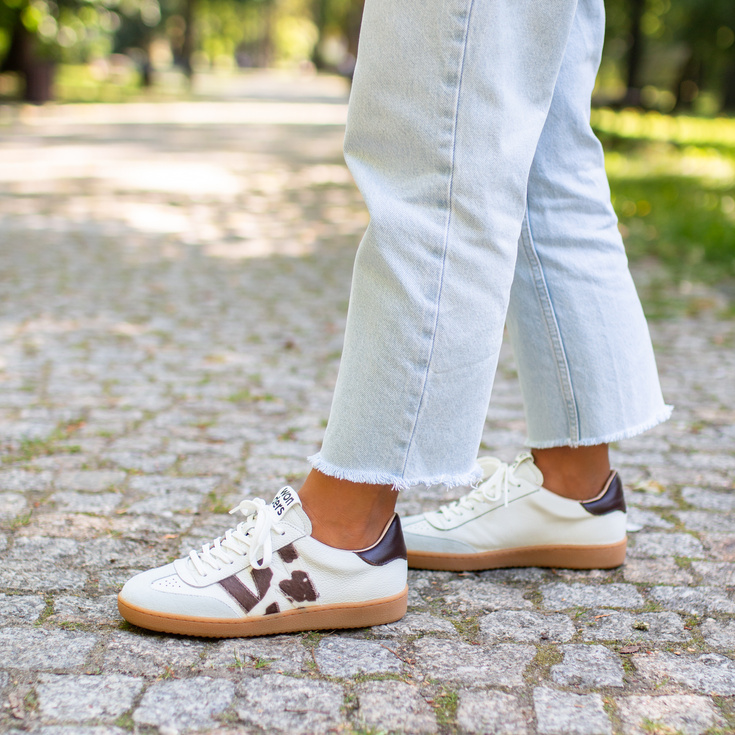 Hiszpańskie sneakersy premium - WONDERS AP-2001 BIAŁE