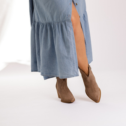 Krótkie kowbojki ze skóry - TYMOTEO G1074 BEŻOWE