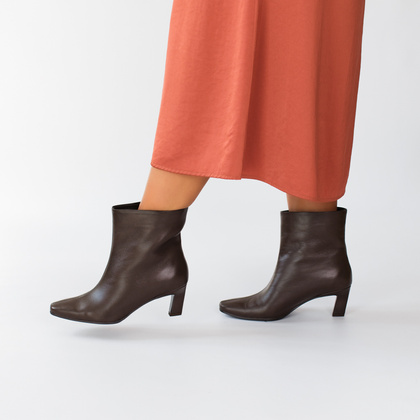 Skórzane botki na obcasie - TYMOTEO G1076 CZEKOLADOWE LICO