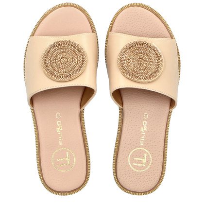 Eleganckie klapki z ozdobą - FILIPPO DK6217/24 BEŻ