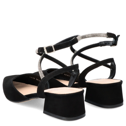 Czółenka z ozdobnymi paseczkami - KOTYL 9939 CZARNE