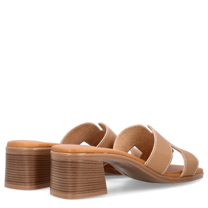 Skórzane klapki na obcasie - OH! MY SANDALS 5610 BRĄZOWE