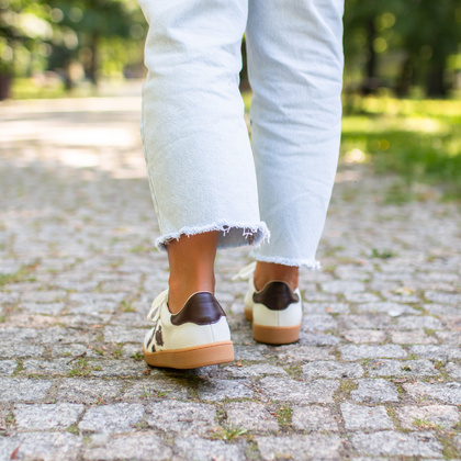 Hiszpańskie sneakersy premium - WONDERS AP-2001 BIAŁE