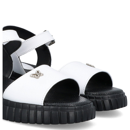 Wygodne sandały ze skóry - FILIPPO DS6811/25 BIAŁE