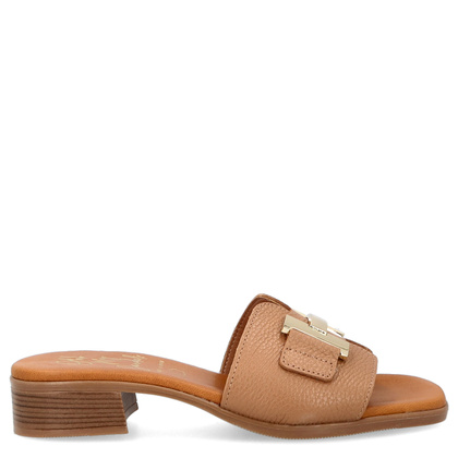 Skórzane klapki z ozdobą - OH! MY SANDALS 5605 JASNY BRĄZ