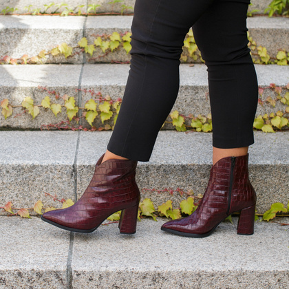 Skórzane botki z motywem zwierzęcym - WONDERS M-5430 BORDOWE