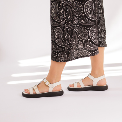 Hiszpańskie sandały - WONDERS AB-1012 KREMOWE