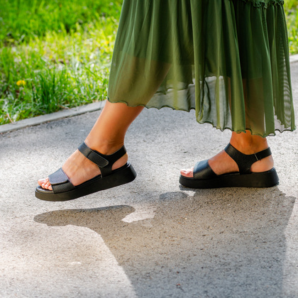 Skórzane sandały zapinane na rzep - OH! MY SANDALS 5650 CZARNE