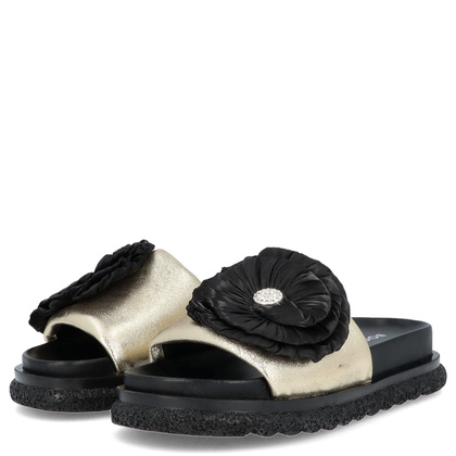 Skórzane klapki damskie z kwiatem - BOCCATO 475.24-121 ZŁOTE