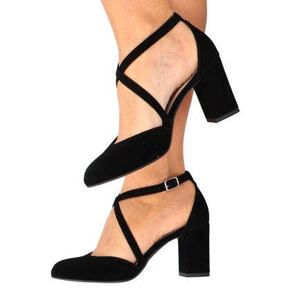 Czółenka zamszowe z paskami - KOTYL 7075 CZARNE