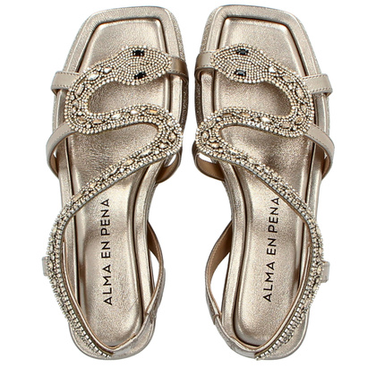 Eleganckie hiszpańskie sandały na niskim koturnie - ALMA EN PENA V240736 STARE ZŁOTO