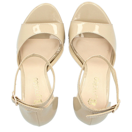 Lakierowane sandały na platformie - TYMOTEO U1012 BEŻOWE