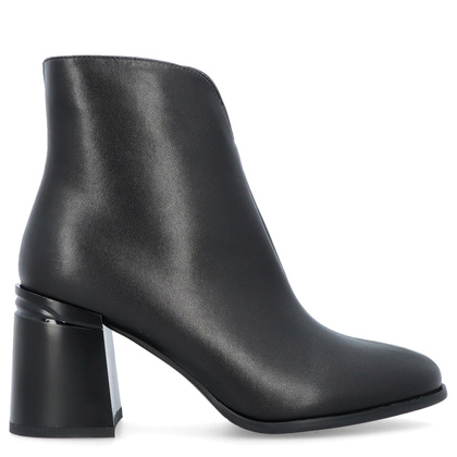 Skórzane botki na słupku - FILIPPO DBT6548/24 CZARNE