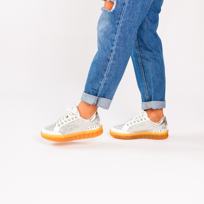 Błyszczące sneakersy damskie - EKP 3929K BIAŁE