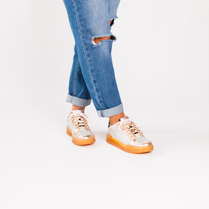 Błyszczące sneakersy damskie - EKP 3929K RÓŻOWE