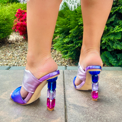 Hiszpańskie klapki na zdobnym obcasie - ALMA EN PENA V240504 FIOLETOWE