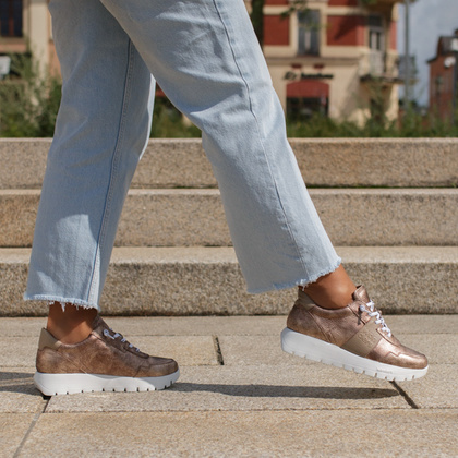 Hiszpańskie sneakersy premium - WONDERS A-2492 ZŁOTE