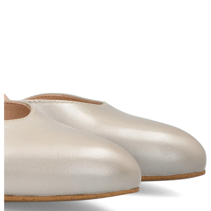 Ślubne czółenka z ozdobnym paseczkiem - KOTYL 1291 PERŁOWE