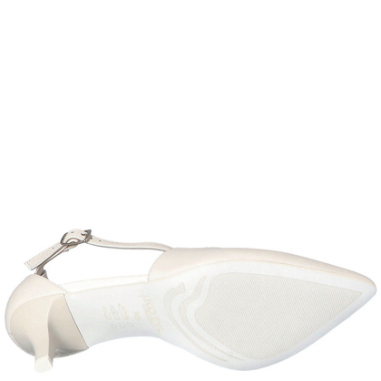 Buty ślubne na niskiej szpilce - KOTYL 5419 ECRU