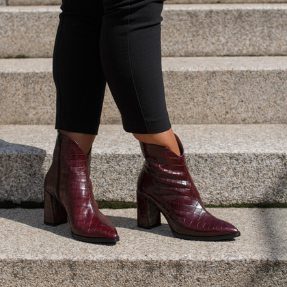 Skórzane botki z motywem zwierzęcym - WONDERS M-5430 BORDOWE