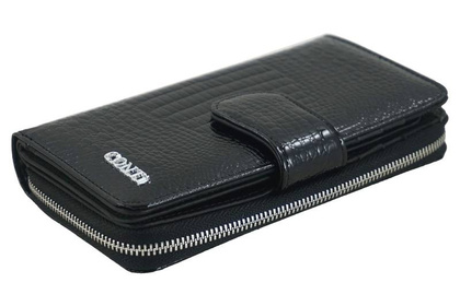 Lakierowany portfel damski - CONTI 116-A CZARNY