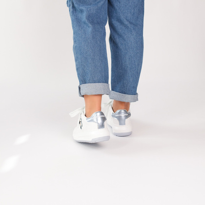 Sneakersy damskie - KARL LAGERFELD KAPRI KL67530 BIAŁE