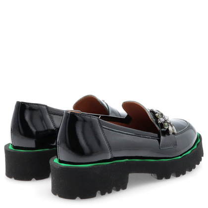 Lakierowane półbuty z ozdobą - TYMOTEO G1050 CZARNE + ZIELONY