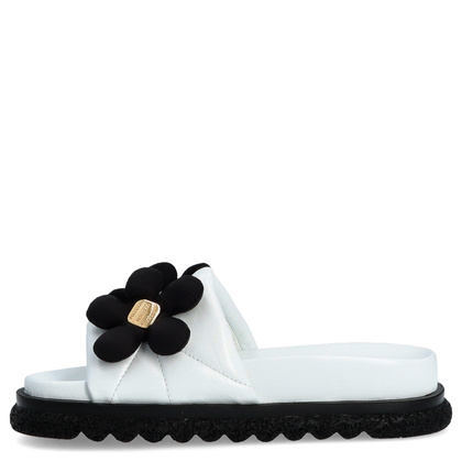 Skórzane klapki damskie - BOCCATO 475.068 BIAŁE