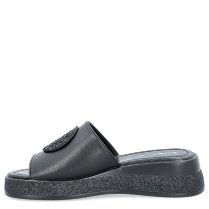 Skórzane klapki na platformie - FILIPPO DK6987/25 CZARNE