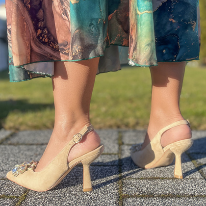 Hiszpańskie czółenka z odkrytą piętą - ALMA EN PENA V240261 BEŻOWE