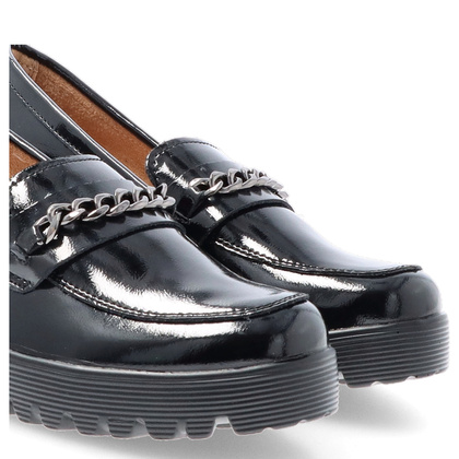 Lakierowane półbuty damskie na obcasie - FILIPPO DP4139/23 CZARNE