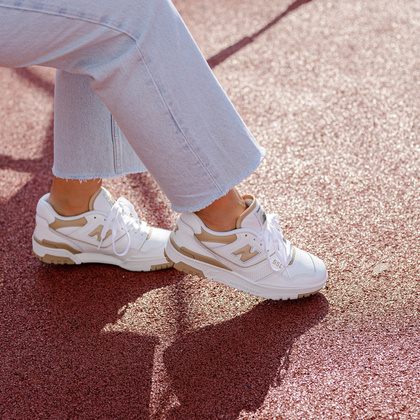 Sneakersy damskie - NEW BALANCE BBW550BT BIAŁO-BRĄZOWE