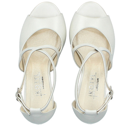 Taneczne sandałki ze skóry - KOTYL 4325 ECRU PERŁOWE
