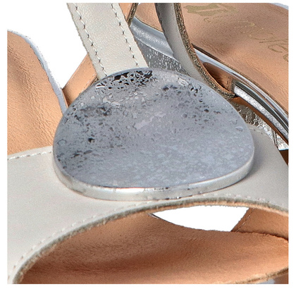 Eleganckie sandałki z ozdobą - TYMOTEO GABI SZARO SREBRNE