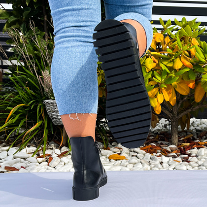 Skórzane botki z ozdobami - FILIPPO DBT6360/24 CZARNE