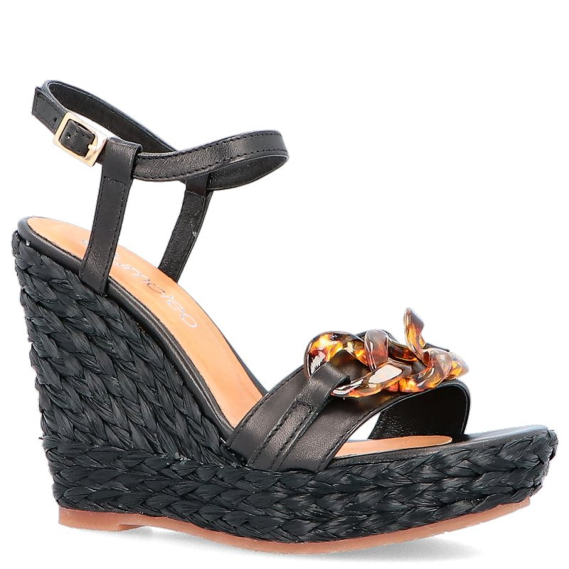 Sandały na koturnie z modnym łańcuchem - TYMOTEO IDRO CZARNE