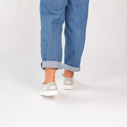 Lekkie półbuty damskie - HEY DUDE WENDY EYELET LACE 43128 BŁĘKITNE