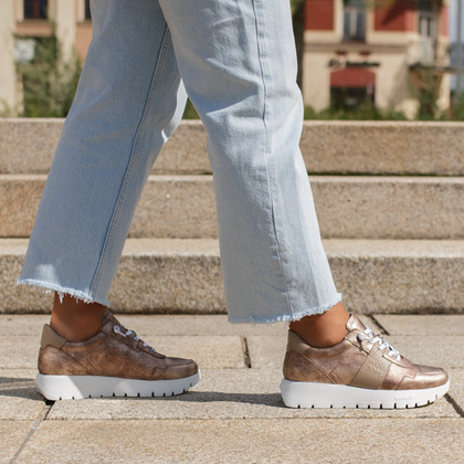 Hiszpańskie sneakersy premium - WONDERS A-2492 ZŁOTE