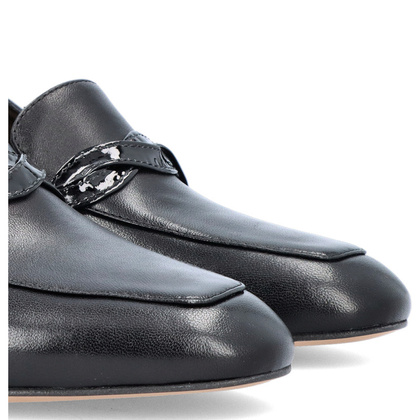 Skórzane półbuty na obcasie - KOTYL 2913 CZARNE