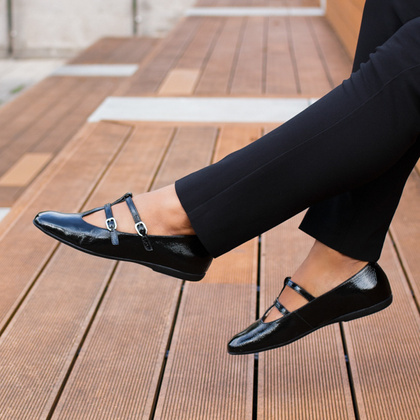 Hiszpańskie baleriny z paskami - WONDERS A-86131 CZARNE