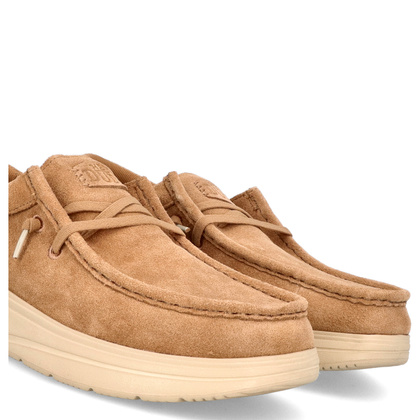 Lekkie mokasyny męskie - HEY DUDE WALLY COMF SUEDE 41975 CAMEL