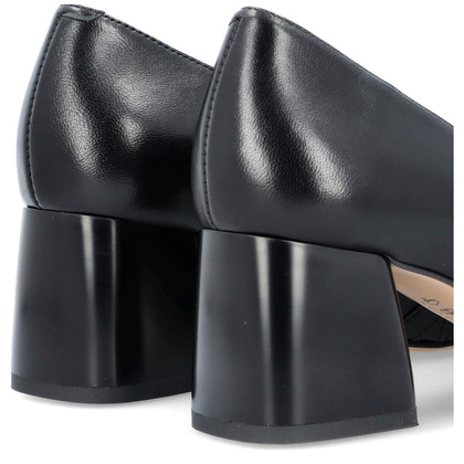 Skórzane półbuty na obcasie - KOTYL 2913 CZARNE