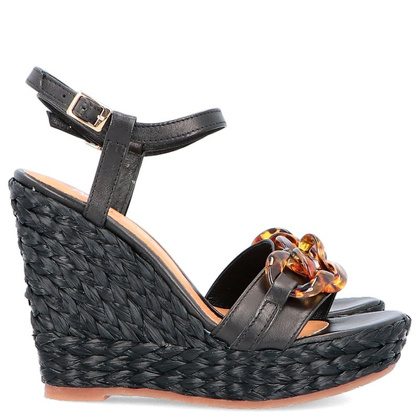 Sandały na koturnie z modnym łańcuchem - TYMOTEO IDRO CZARNE