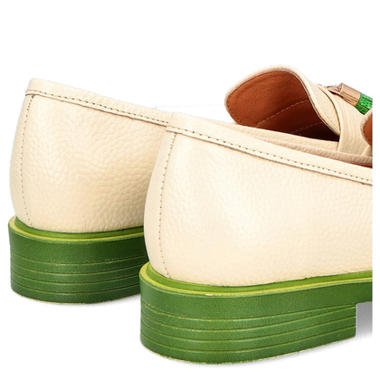 Skórzane mokasyny na kontrastowej podeszwie - TYMOTEO A1002 BEŻ+ZIELONY
