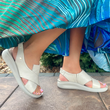 Wygodne skórzane sandały - LEMAR 40392 BEŻOWE